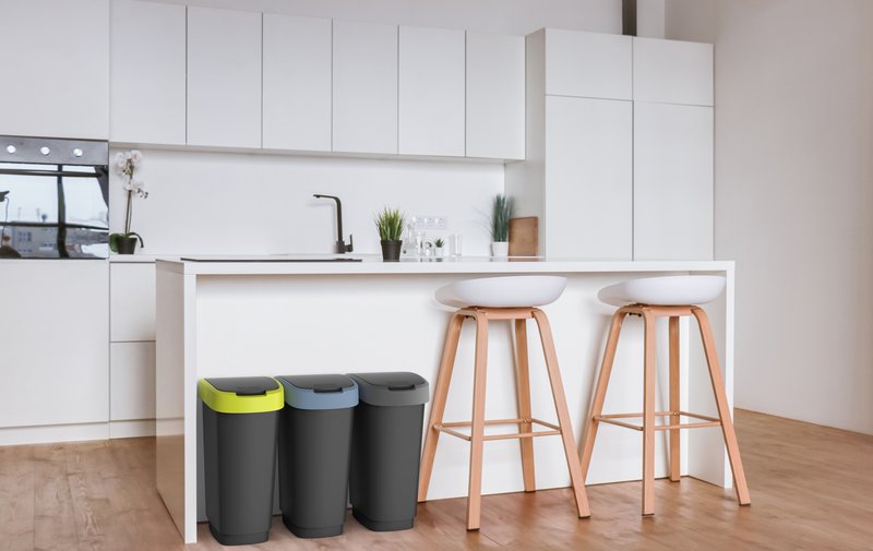 Set 3 Pattumiere con coperchio basculante 50 lt - Twist
